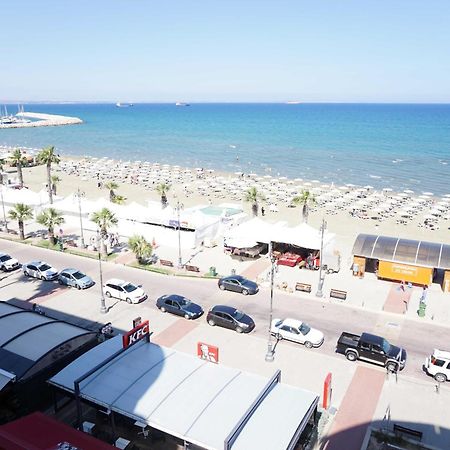 Lazuli Sea View Beachfront Ap 21 Lárnaka Kültér fotó