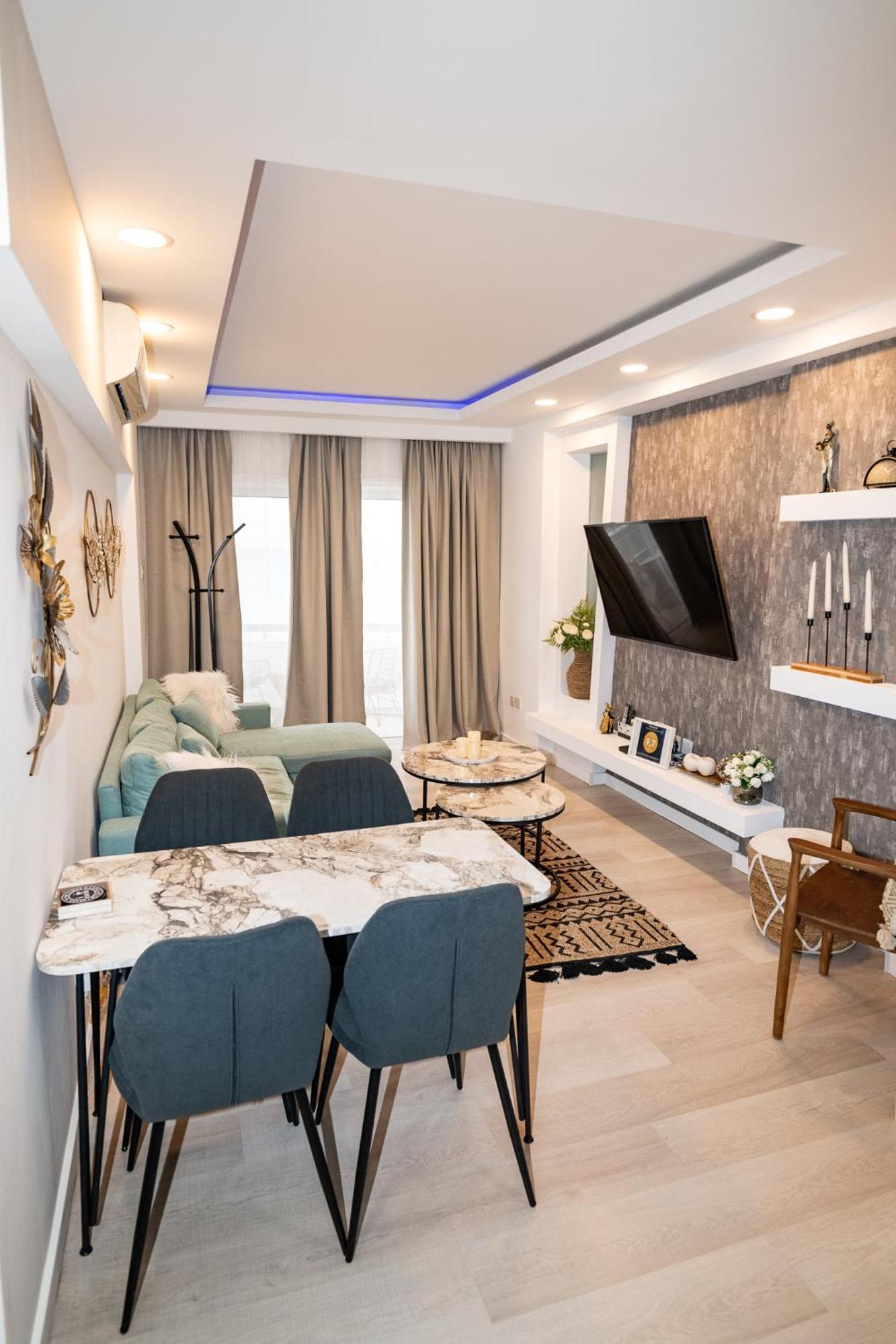 Lazuli Sea View Beachfront Ap 21 Lárnaka Kültér fotó