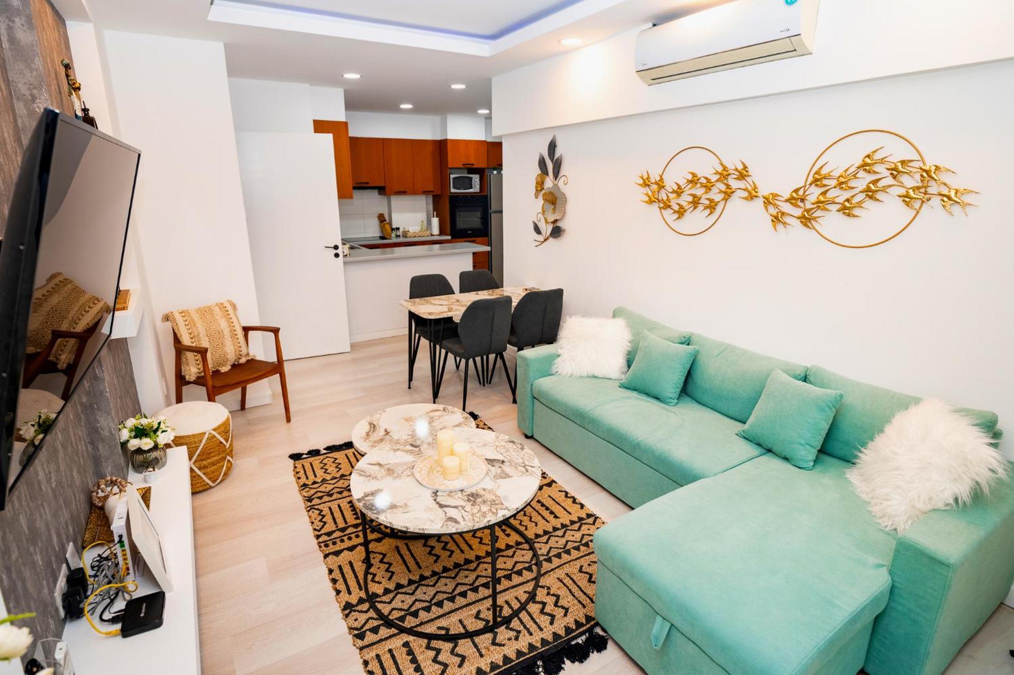 Lazuli Sea View Beachfront Ap 21 Lárnaka Kültér fotó