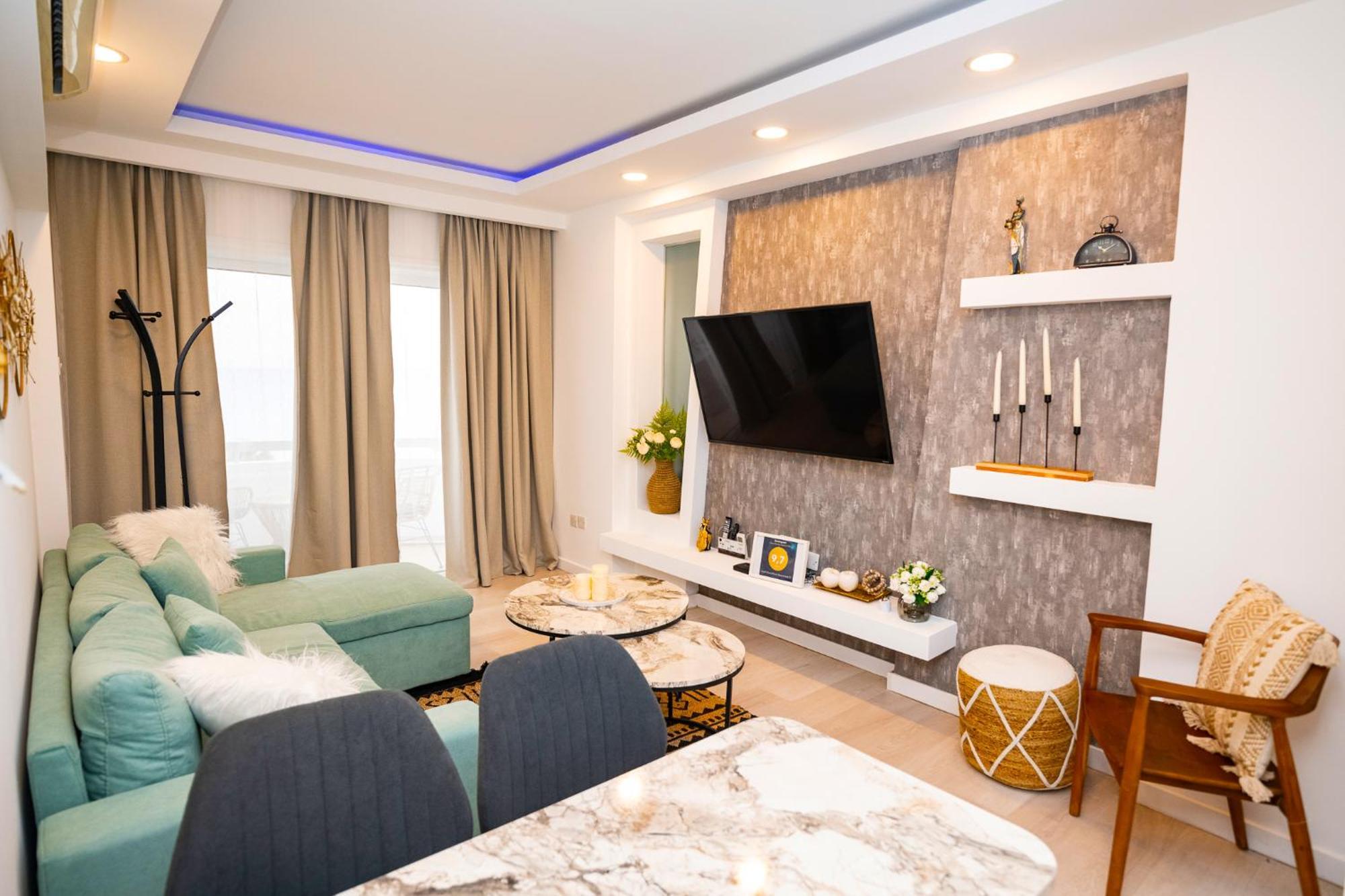 Lazuli Sea View Beachfront Ap 21 Lárnaka Kültér fotó