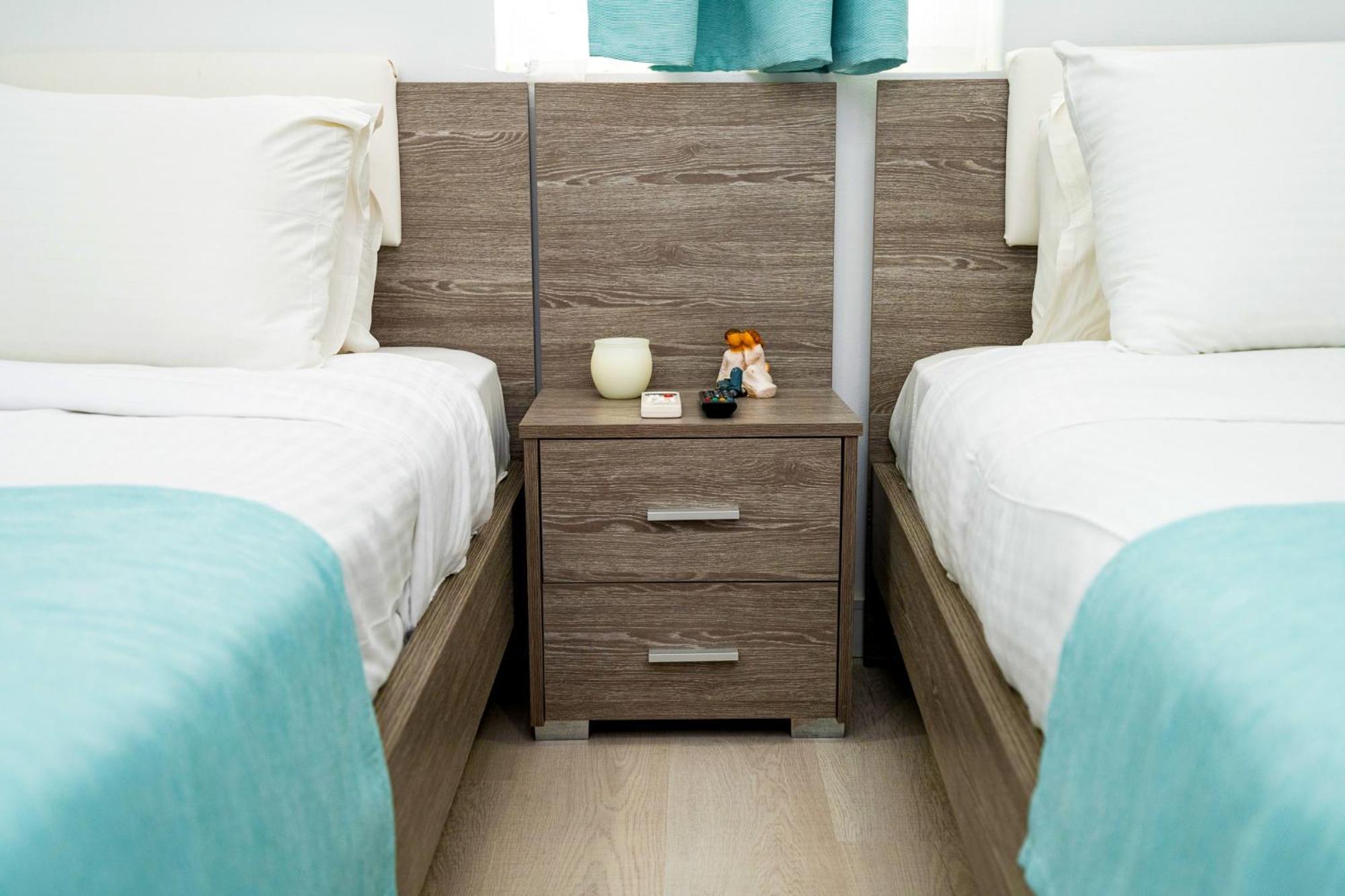 Lazuli Sea View Beachfront Ap 21 Lárnaka Kültér fotó
