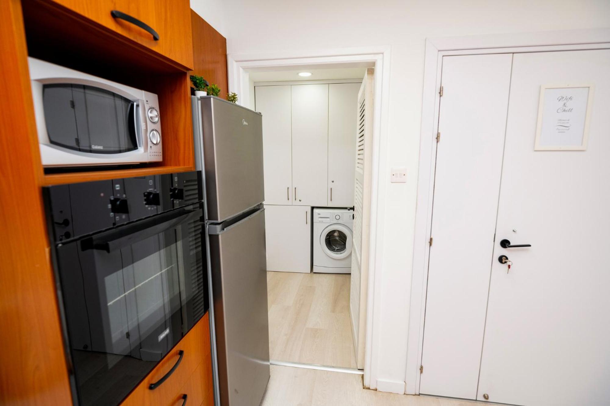 Lazuli Sea View Beachfront Ap 21 Lárnaka Kültér fotó
